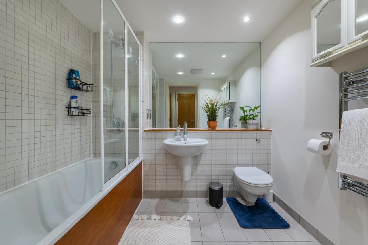 לונדון Cosy Apartment 15 Minutes From Oxford Circus/Soho מראה חיצוני תמונה